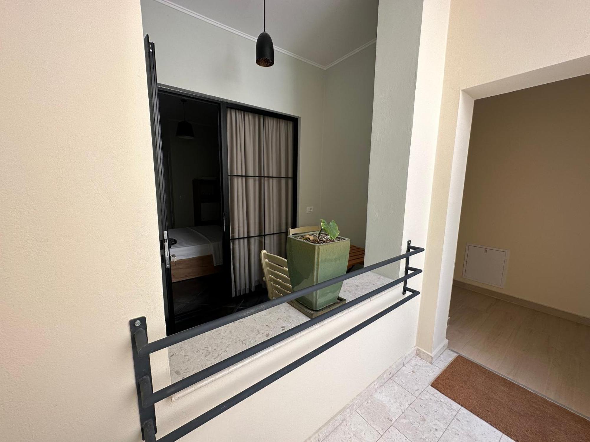 Central Comfort Suites تيرانا المظهر الخارجي الصورة