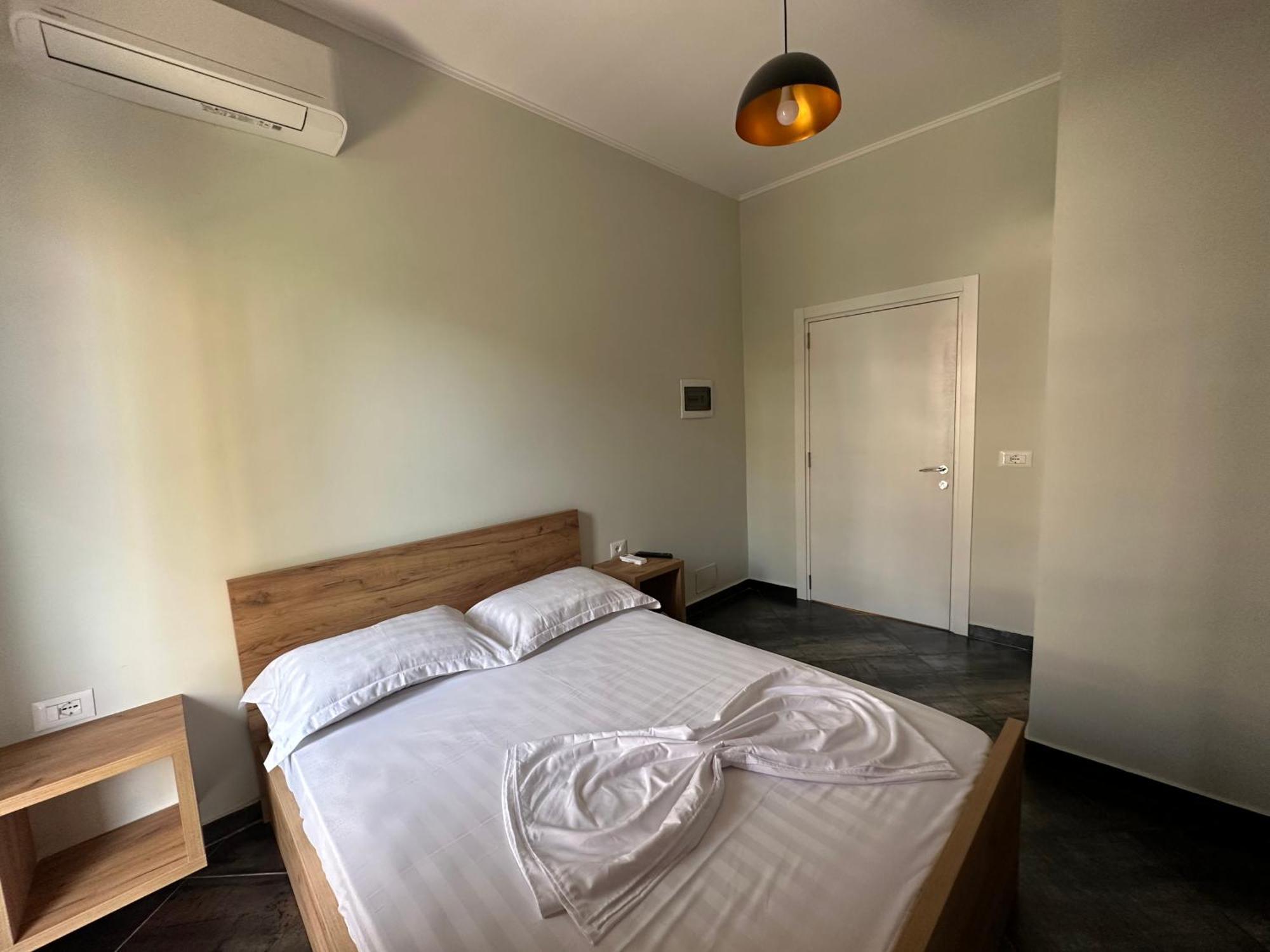 Central Comfort Suites تيرانا المظهر الخارجي الصورة