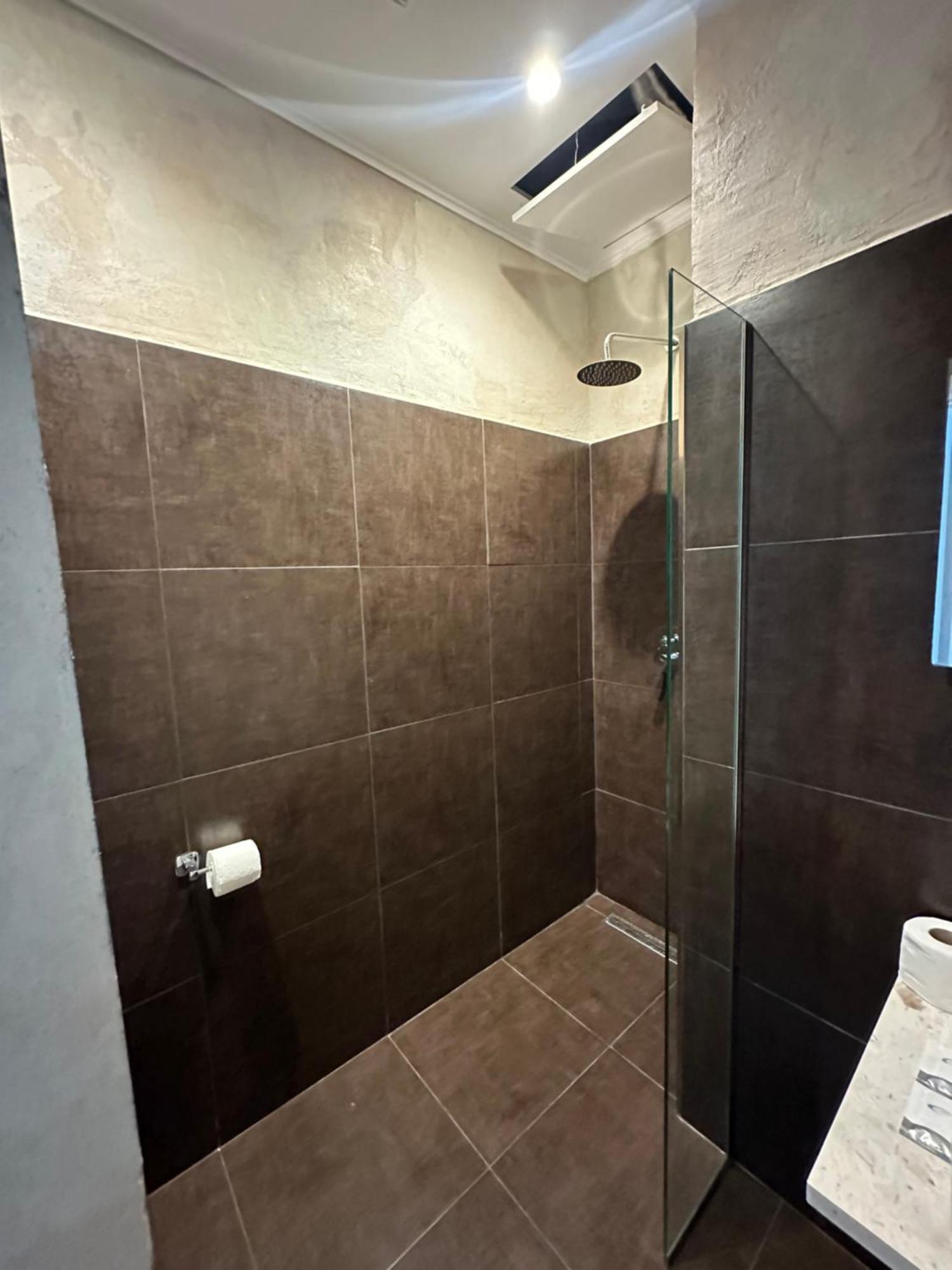 Central Comfort Suites تيرانا المظهر الخارجي الصورة