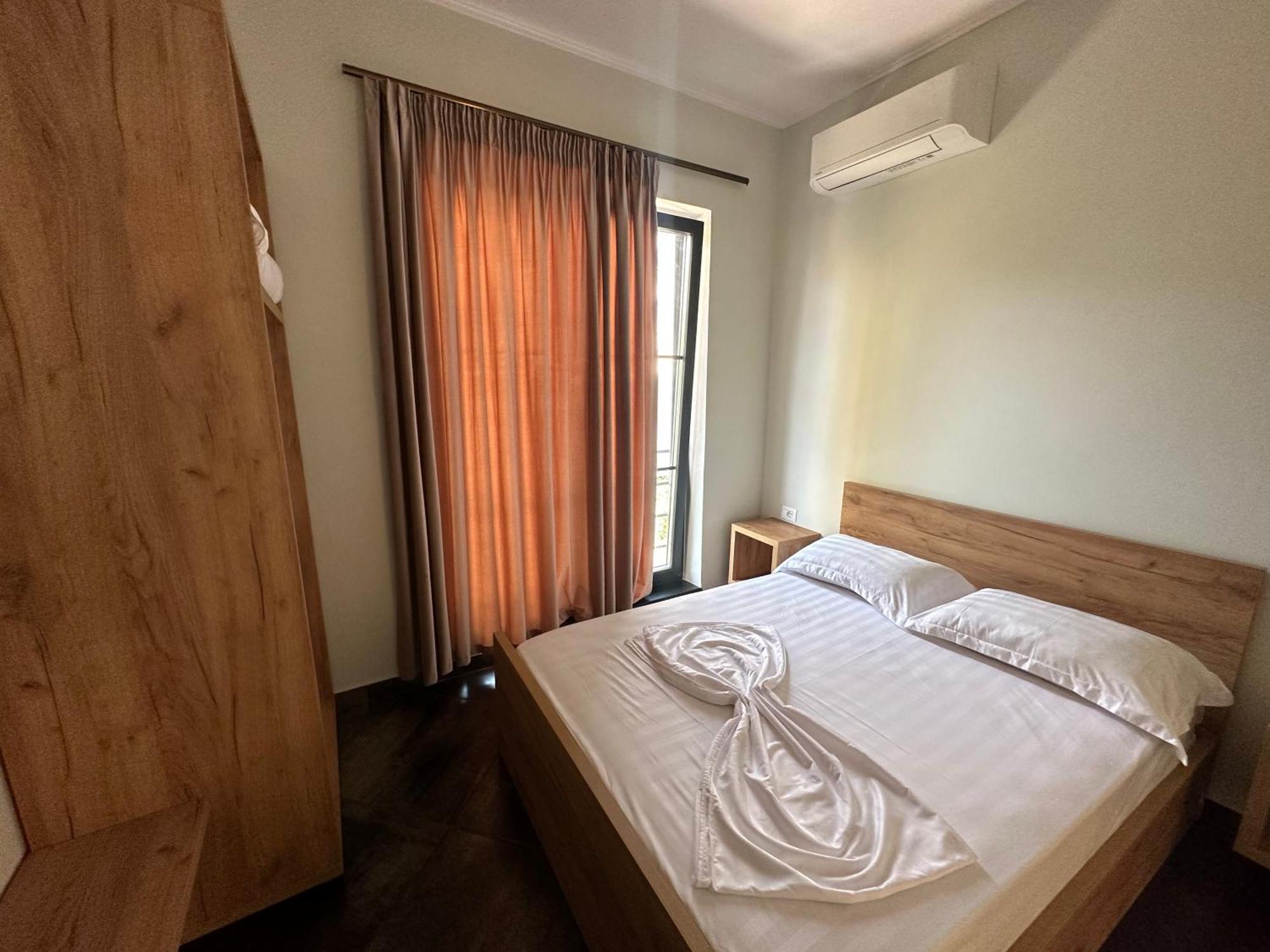 Central Comfort Suites تيرانا المظهر الخارجي الصورة