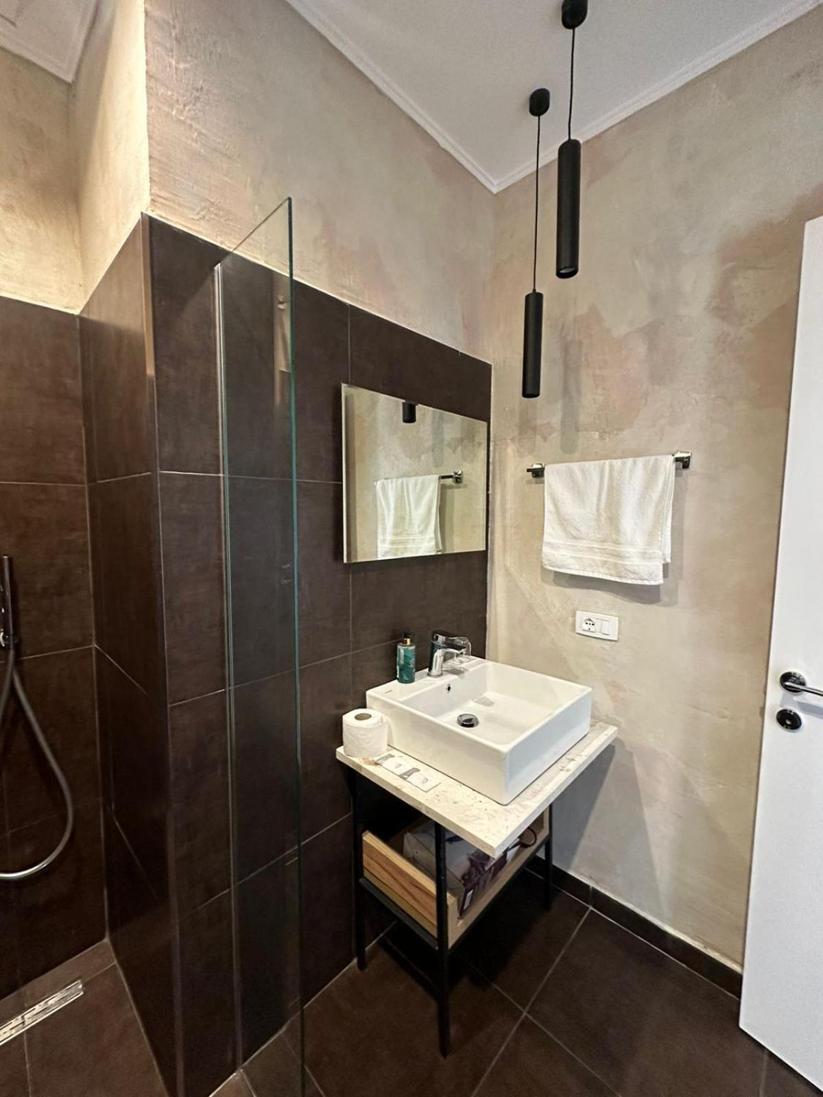 Central Comfort Suites تيرانا المظهر الخارجي الصورة